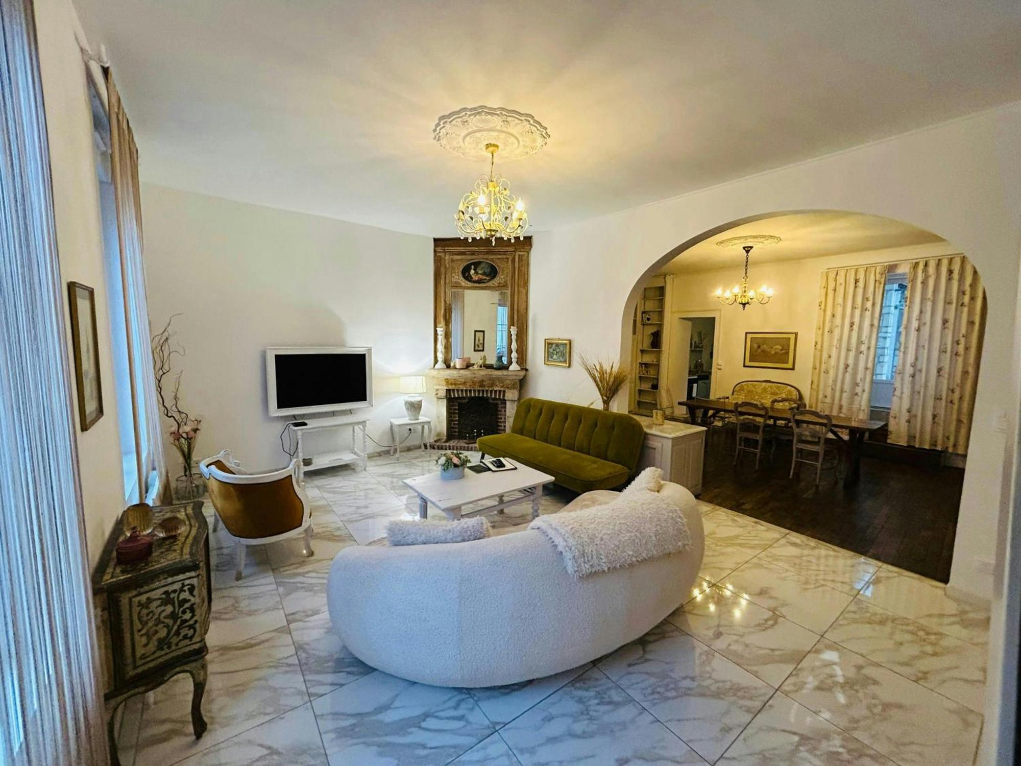 Magnifique Maison Dartiste La Maison Aerts Ρενς Εξωτερικό φωτογραφία
