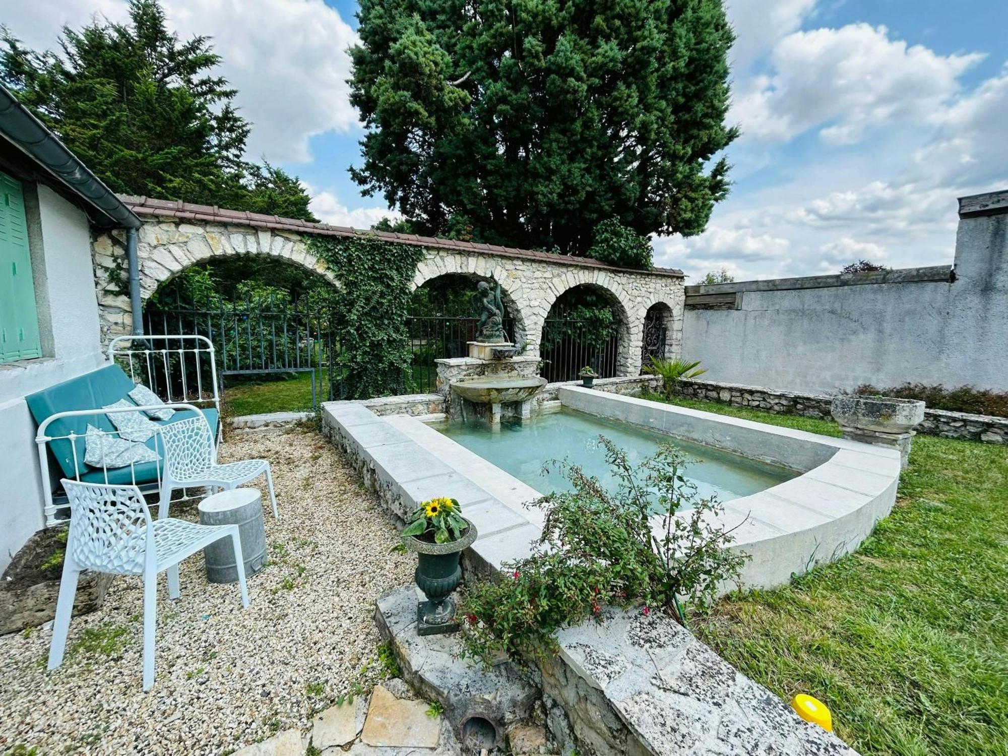 Magnifique Maison Dartiste La Maison Aerts Ρενς Εξωτερικό φωτογραφία